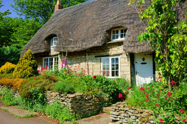 Classic cottage in the Cotswolds, England