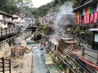 yunomine hot springs